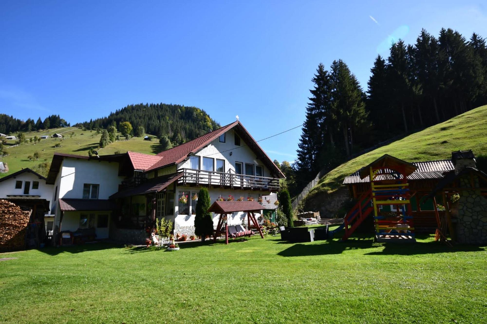 Готель Casa Stefanut Моєчу-де-Сус Екстер'єр фото